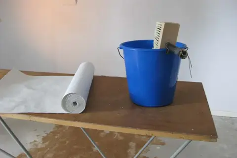 Duvar Kağıdı Yapıştırıcısı Nasıl Hazırlanır?